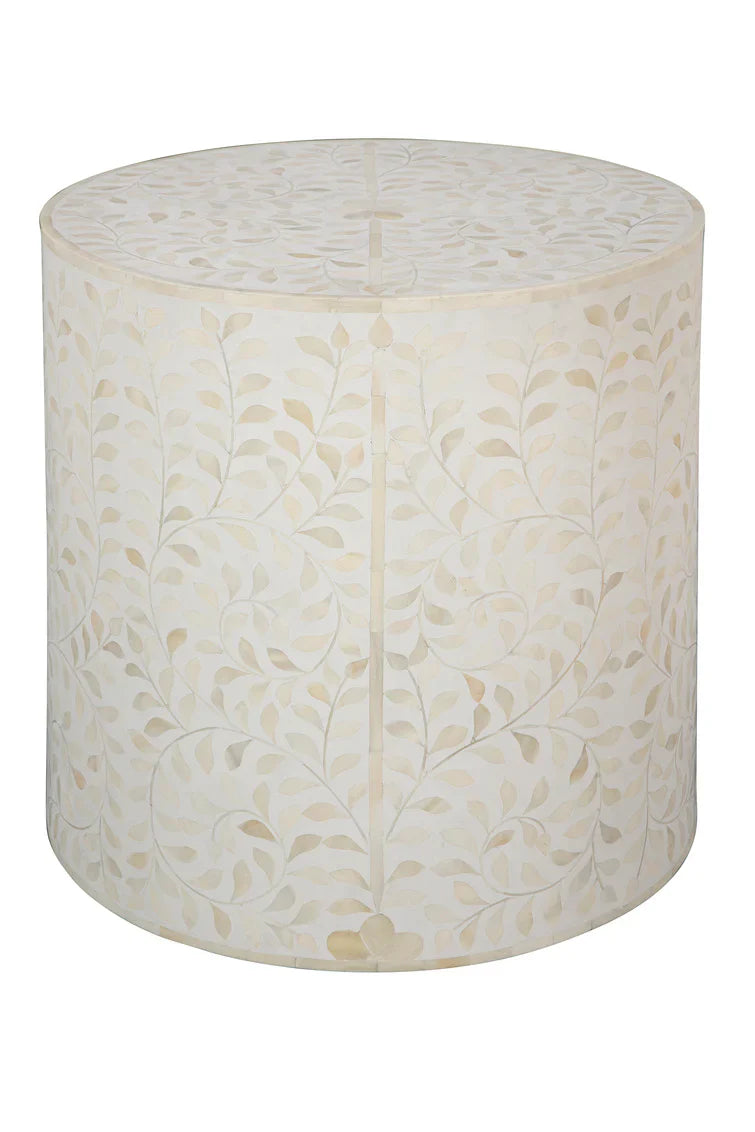 Furniture Classics Shell Marvelous White Round End Table