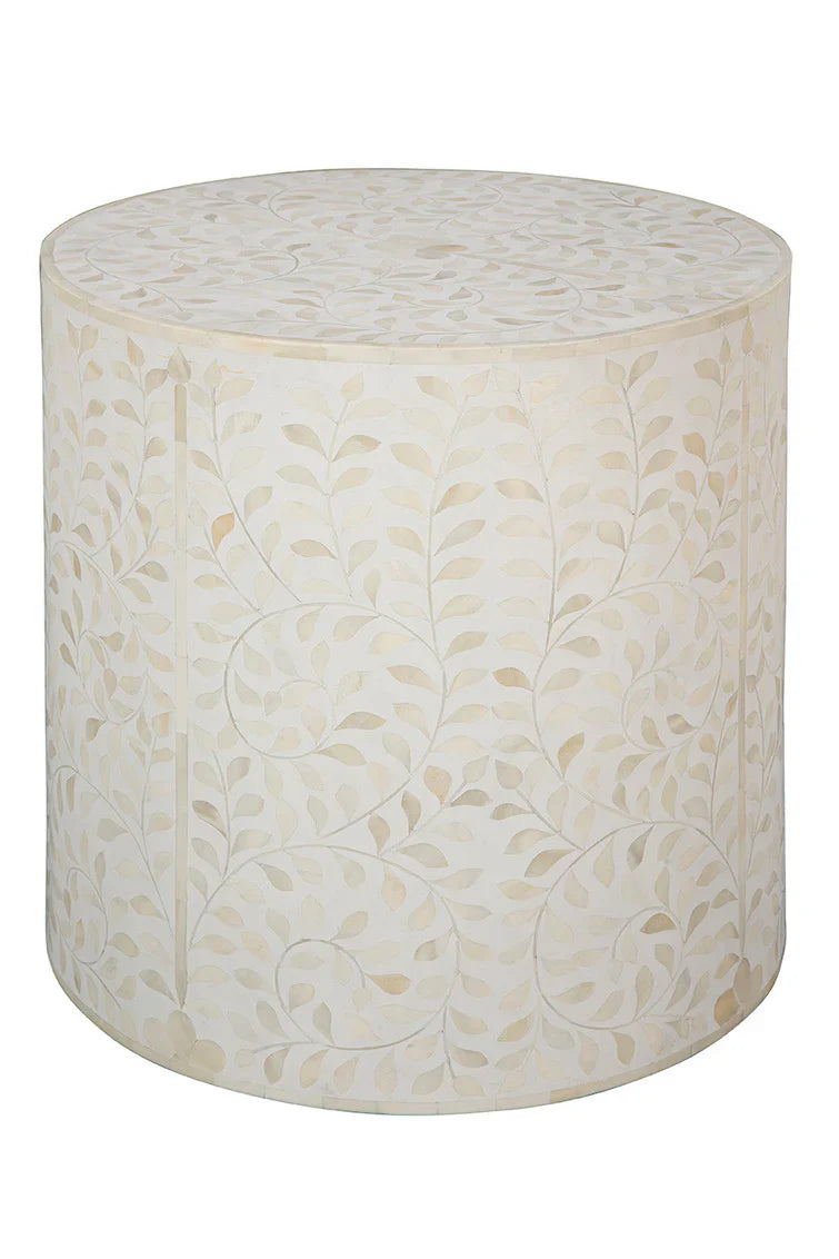 Furniture Classics Shell Marvelous White Round End Table