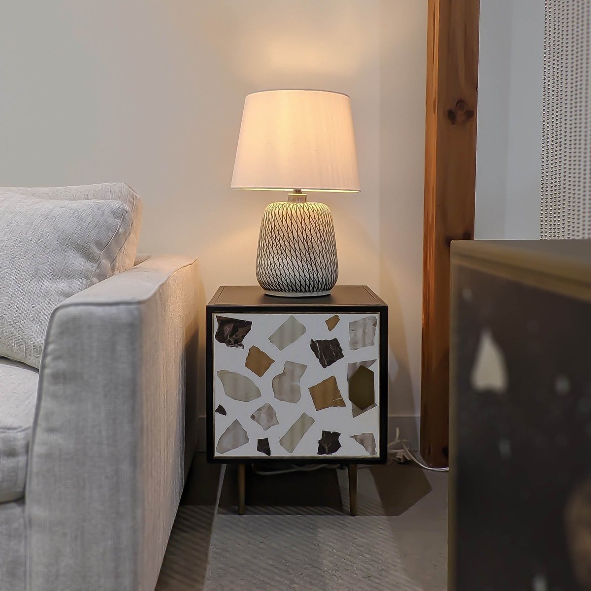 LH Home Skye Swirl Ceramic Table Lamp