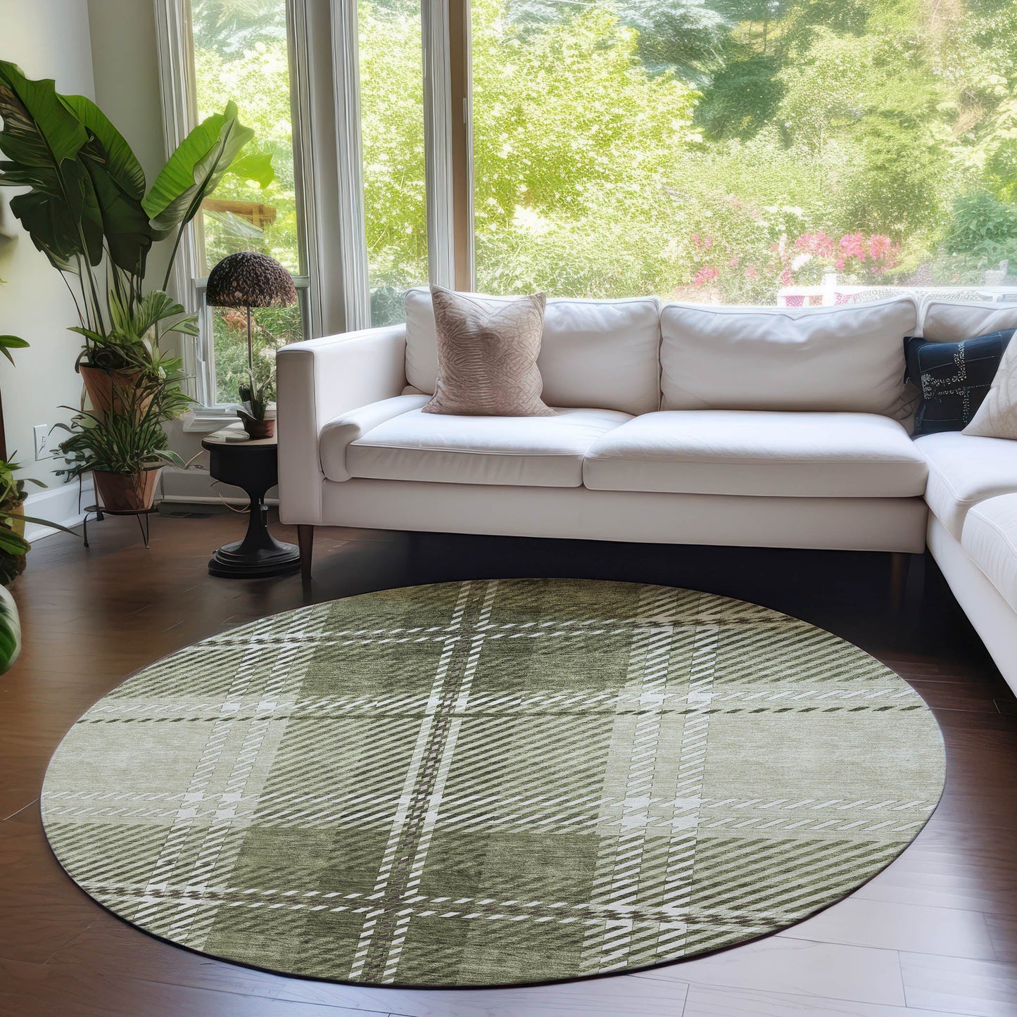 Spiral Whispers Aloe Washable Indoor-Outdoor Rug