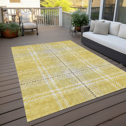 Spiral Whispers Gold Washable Indoor-Outdoor Rug