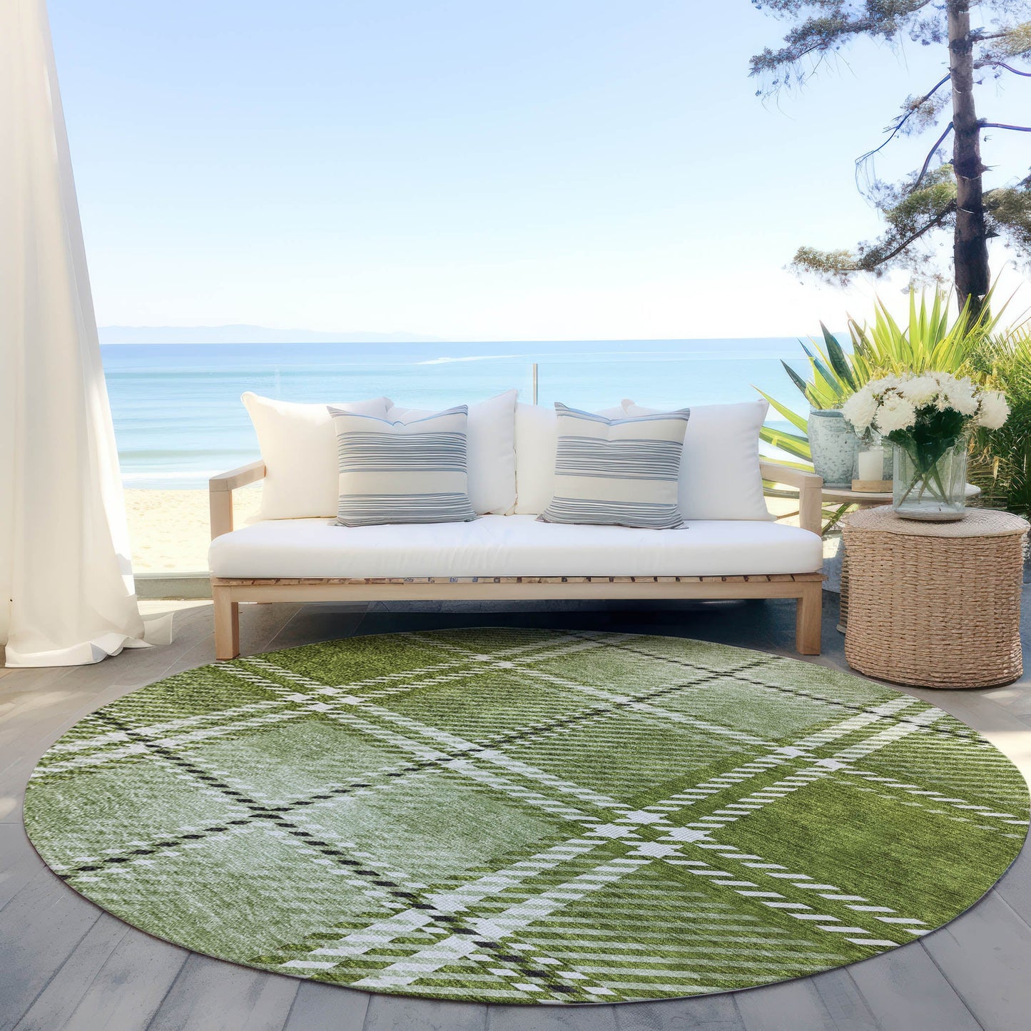 Spiral Whispers Green Washable Indoor-Outdoor Rug