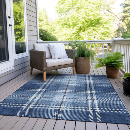 Spiral Whispers Navy Washable Indoor-Outdoor Rug