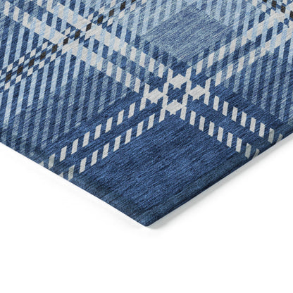 Spiral Whispers Navy Washable Indoor-Outdoor Rug