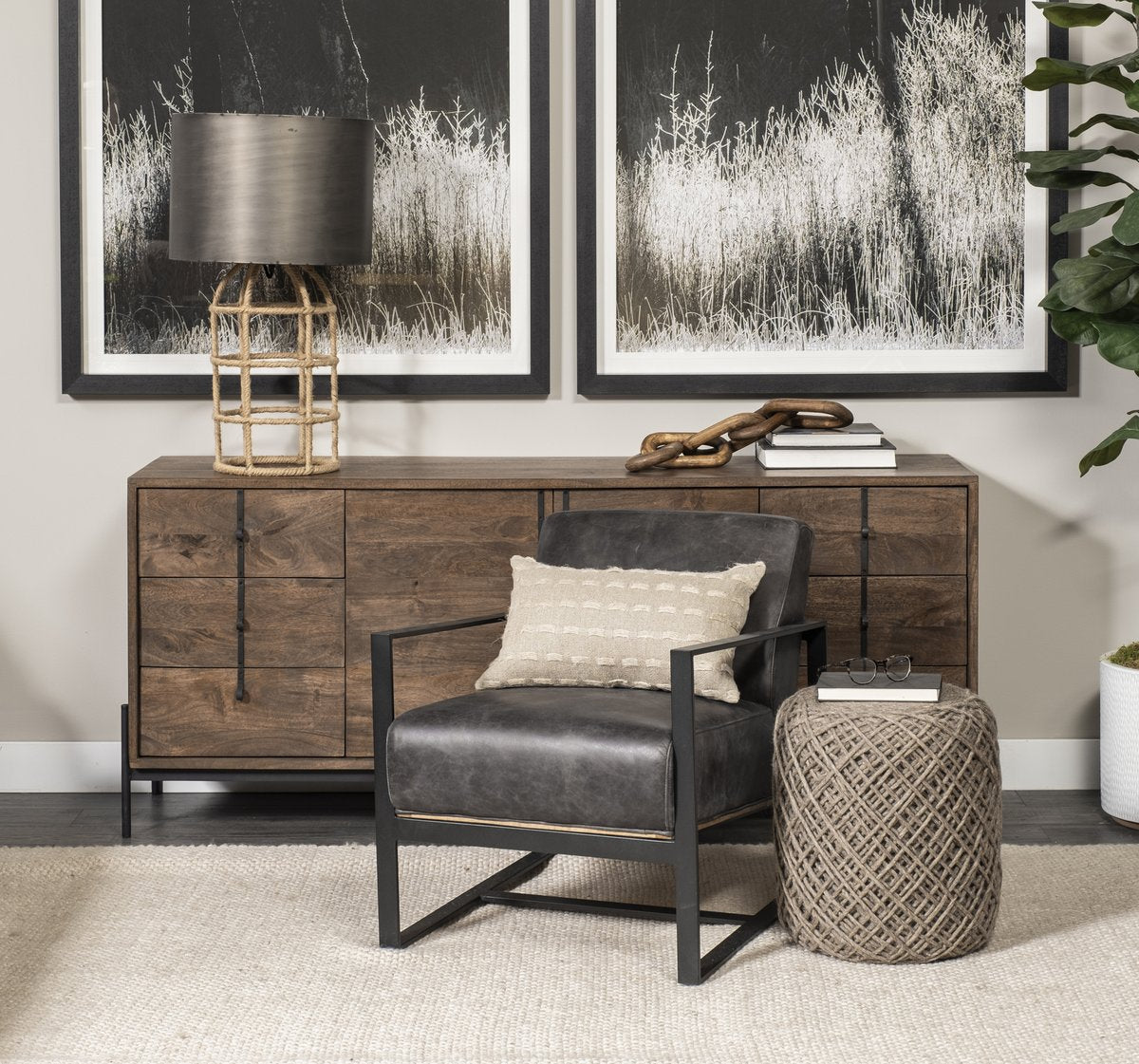 Mercana Stamford Black Leather Accent Chair