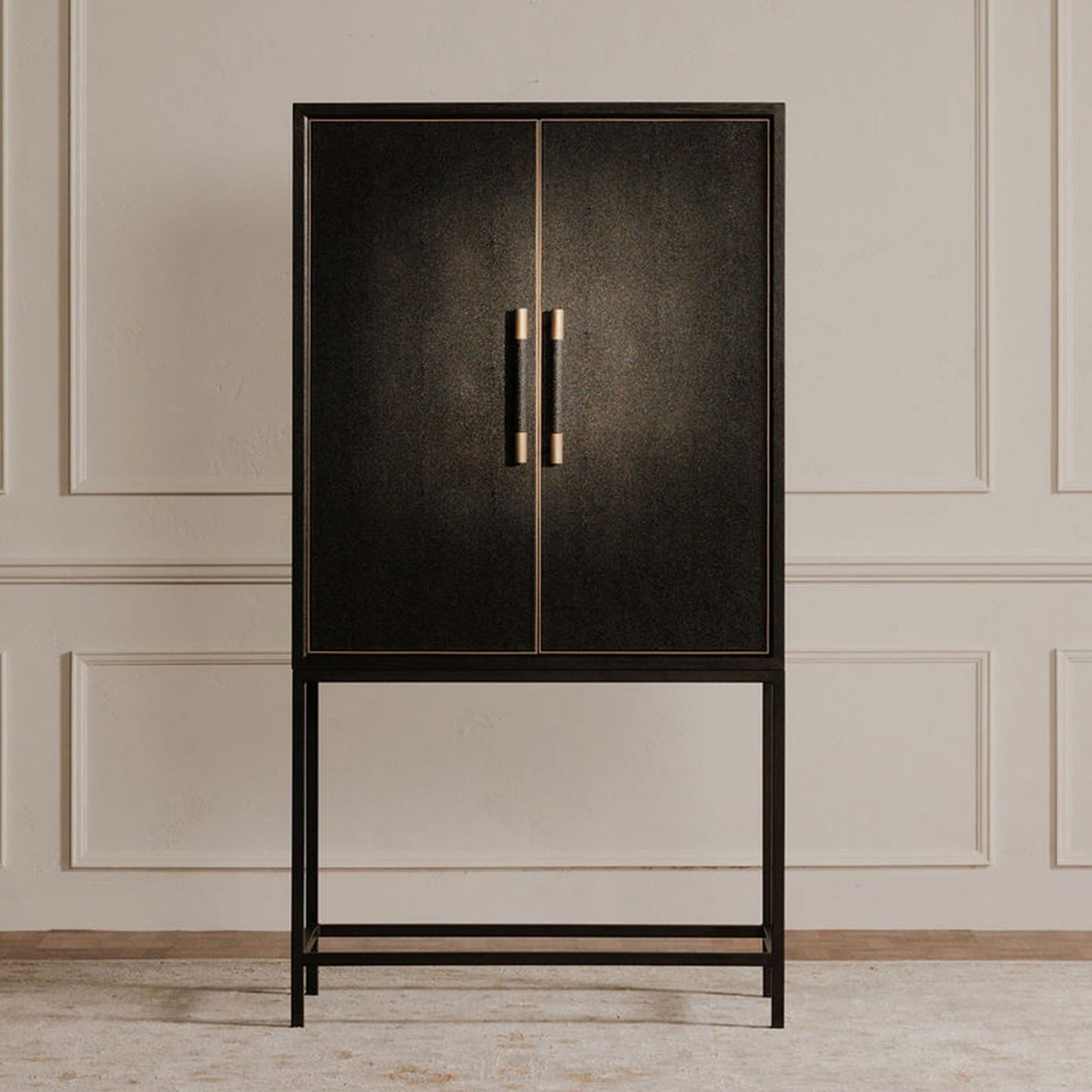 Mako Black Solid Oak Bar Cabinet