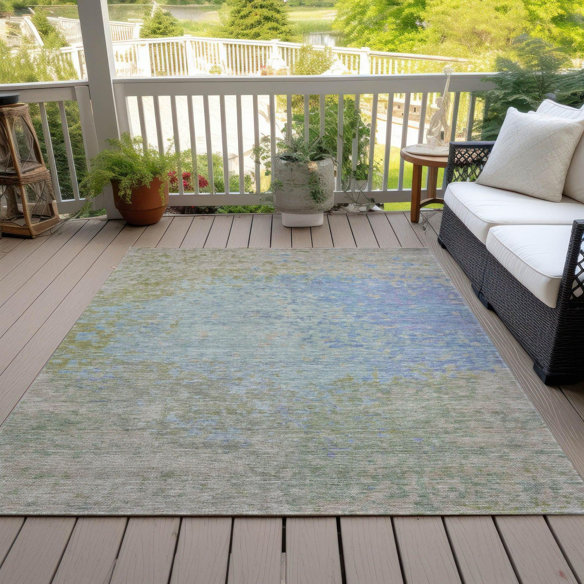 Iriain Sky Washable Indoor-Outdoor Rug