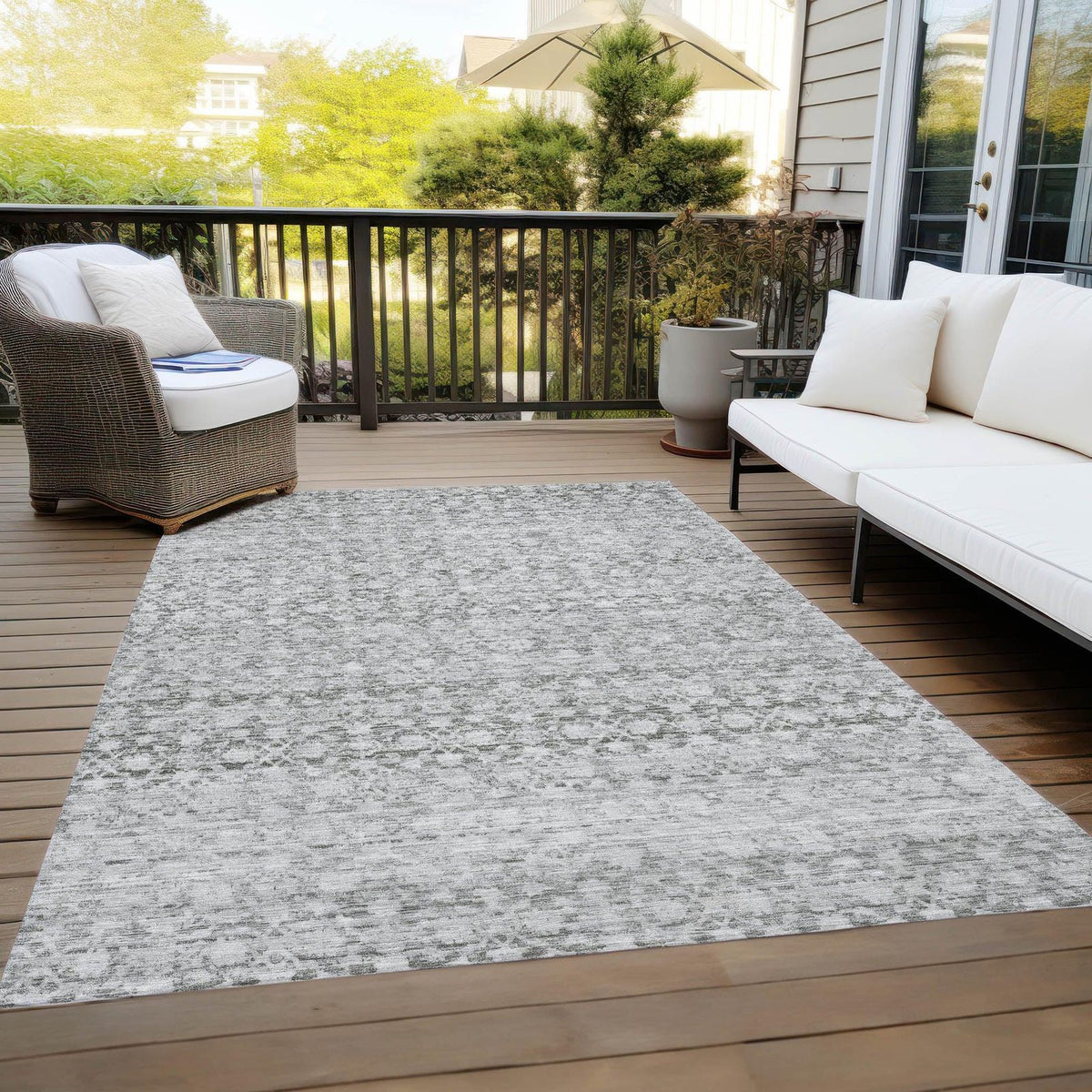 Irior Gray Washable Indoor-Outdoor Rug