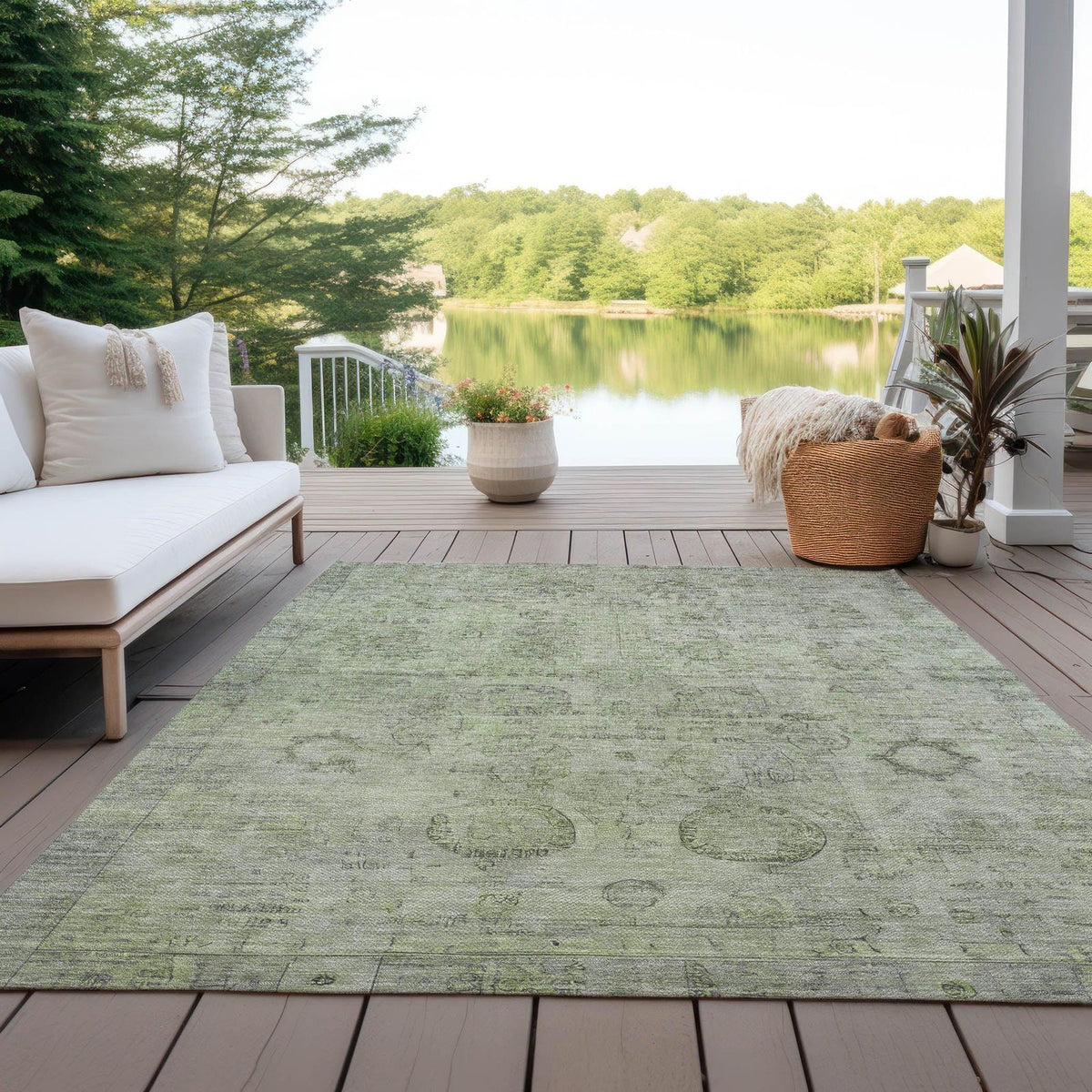 Laeanor Green Washable Indoor-Outdoor Rug -- green
