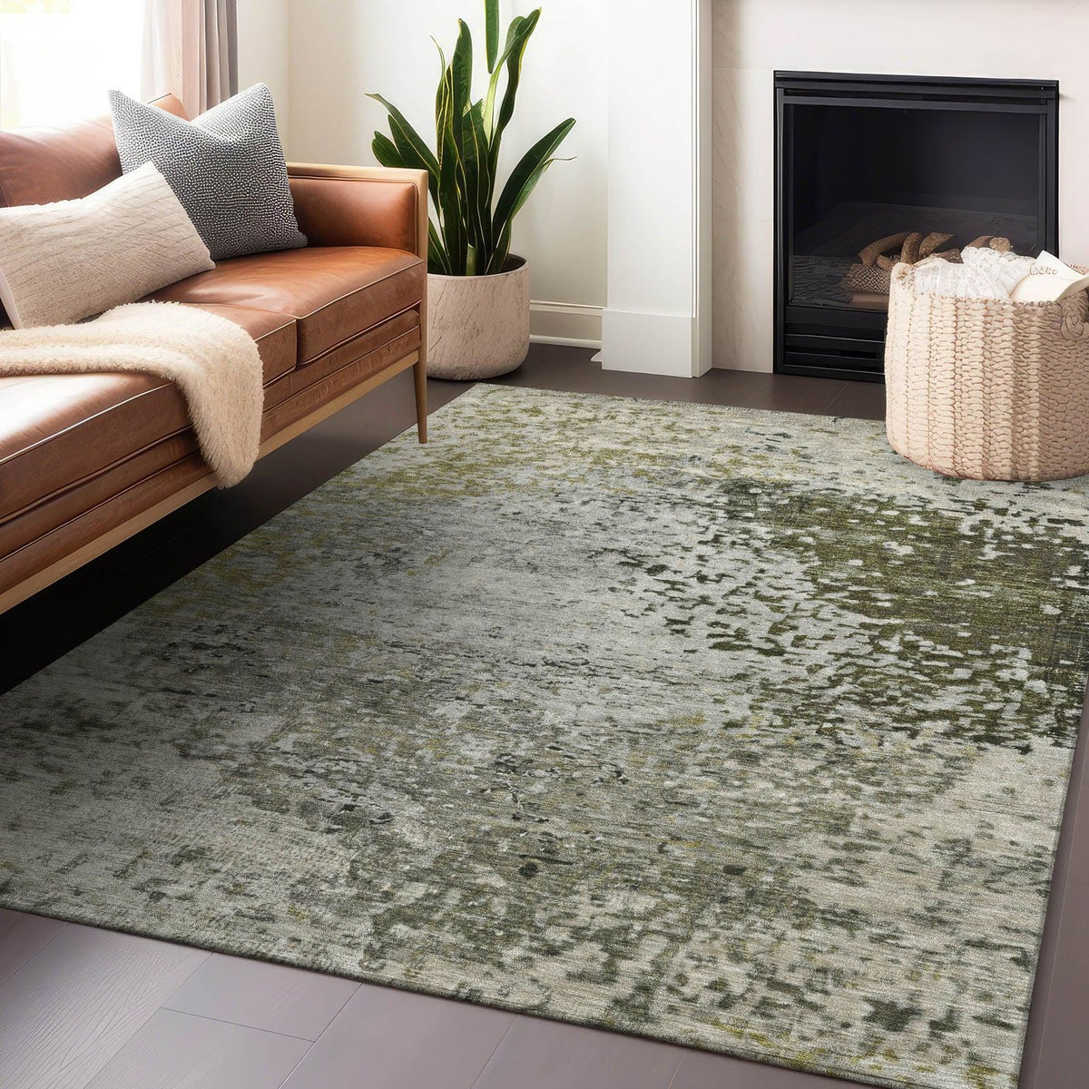 Iriain Gray Washable Indoor-Outdoor Rug -- gray