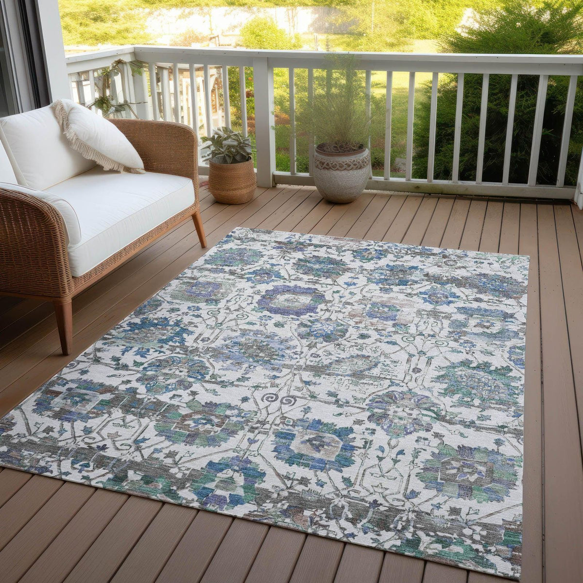 Haelira Ivory Washable Indoor-Outdoor Rug