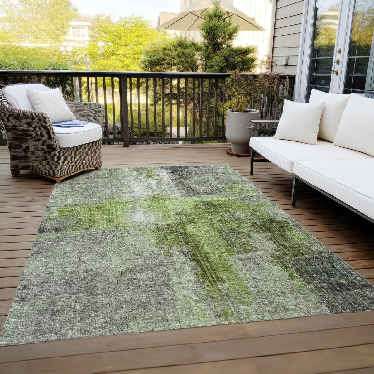 Jaelor Green Washable Indoor-Outdoor Rug