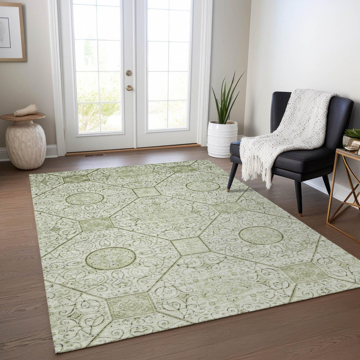 Iriora Green Washable Indoor-Outdoor Rug -- green