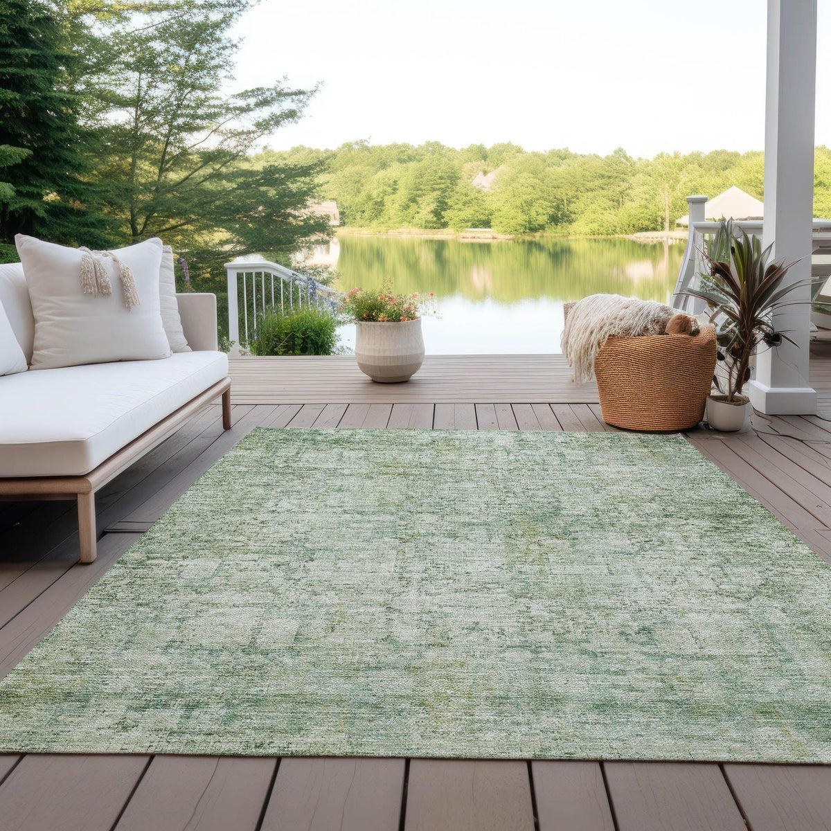 Kaelien Green Washable Indoor-Outdoor Rug