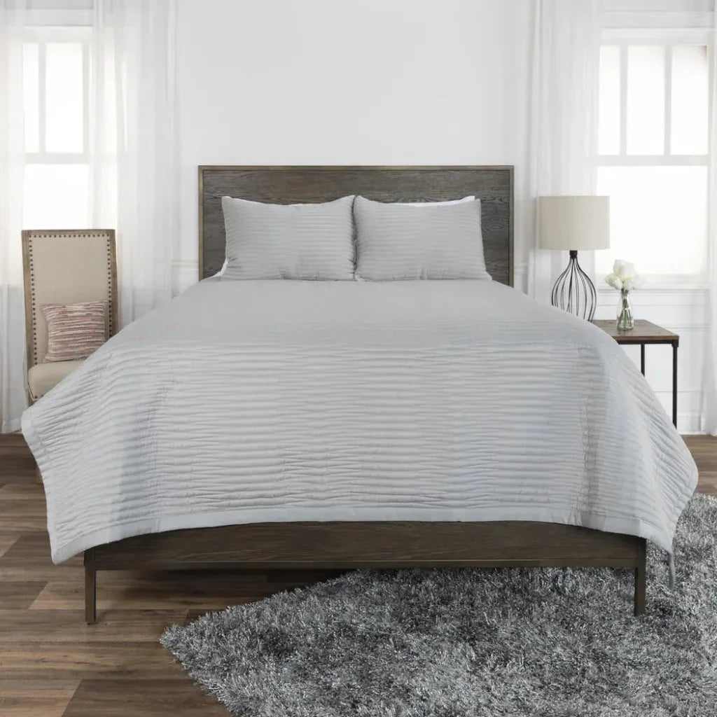 LOOMLAN Grey Bed Quilt 3 Piece Set Parker