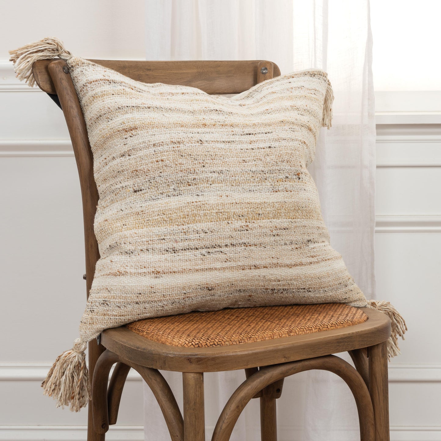 LOOMLAN Evan Boho Outdoor Throw Pillow