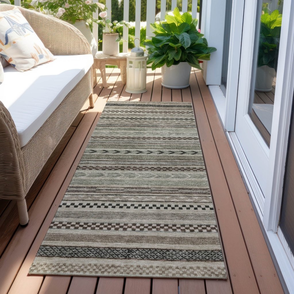 LOOMLAN Rugs Luthyra Brown Washable Indoor-Outdoor Rug