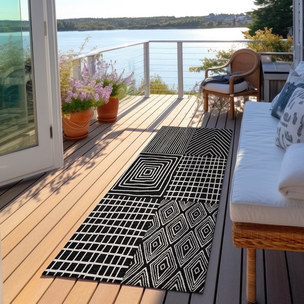 LOOMLAN Rugs Owen Black Washable Indoor-Outdoor Rug