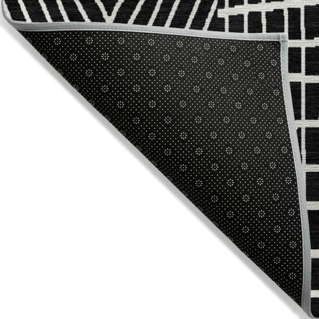 LOOMLAN Rugs Owen Black Washable Indoor-Outdoor Rug