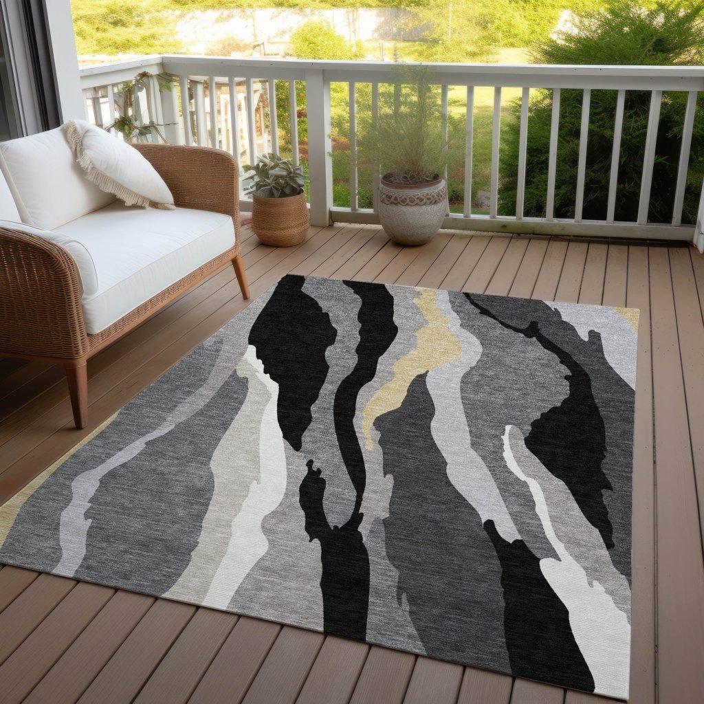 LOOMLAN Rugs Petala Black Washable Indoor-Outdoor Rug